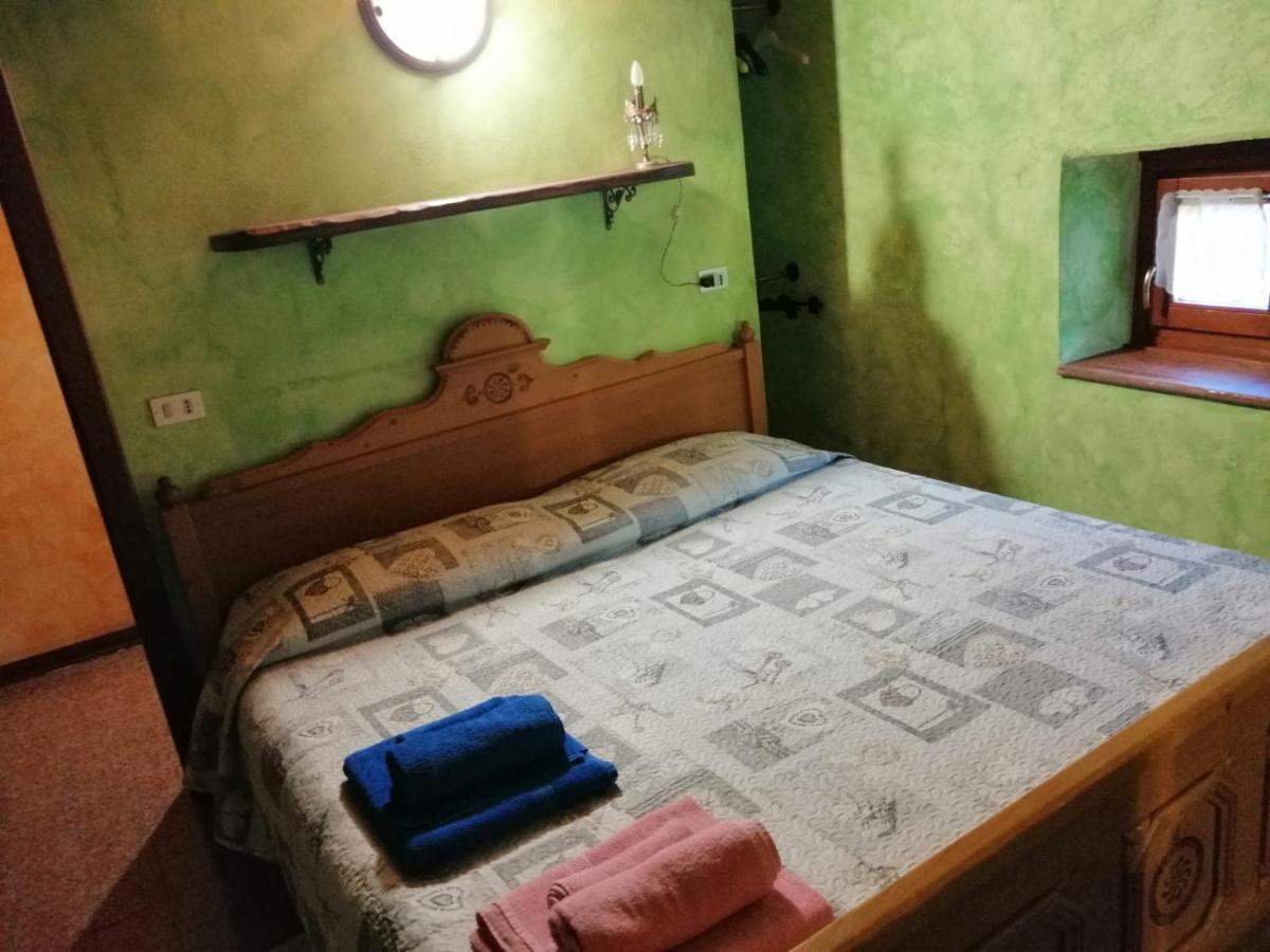 Casa Vacanze La Carbunera Villa Domodossola Kültér fotó