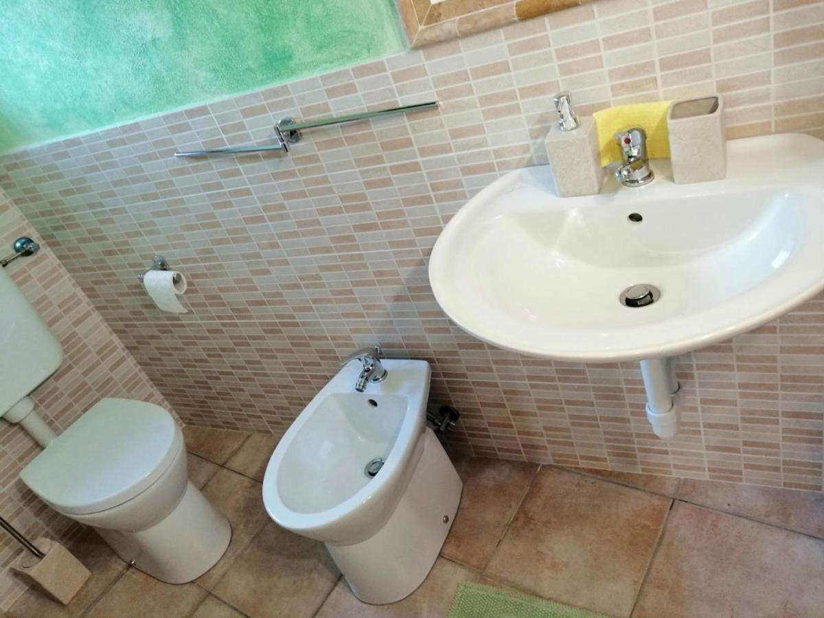 Casa Vacanze La Carbunera Villa Domodossola Kültér fotó